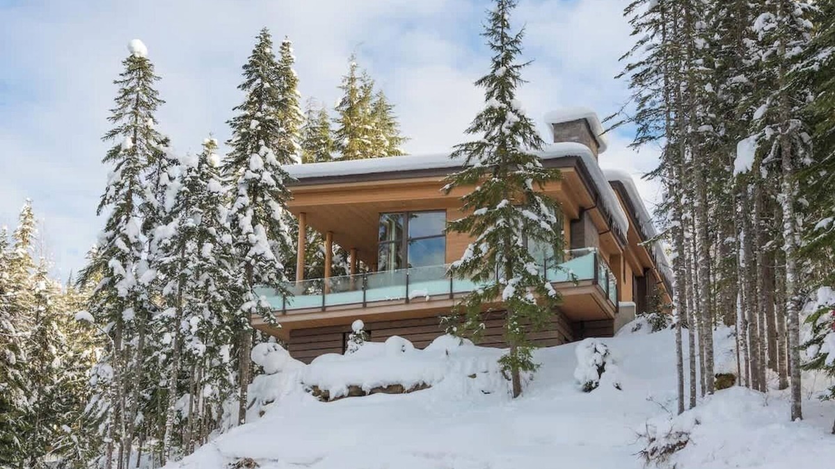 Whistler Creekside House | Luxury Mountain View Chalet, Jacuzzi, Media Room