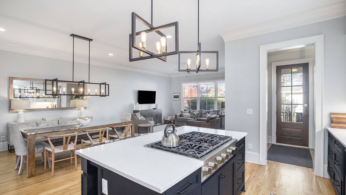 Charlotte House | Luxury Newly Built Elizabeth Townhome 1 mile from Uptown Charlotte