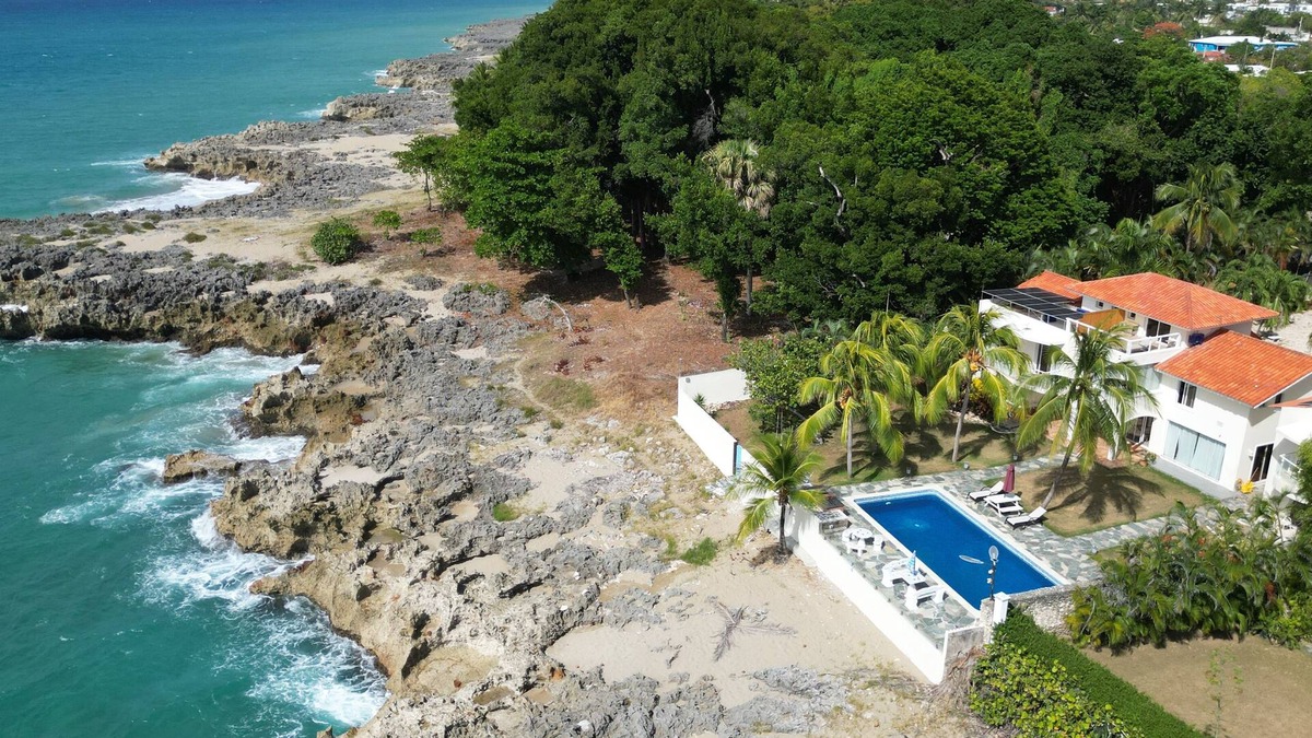 Playa Chiquita Villa | Luxury OCEAN FRONT Entire Floor Villa in Sosua cabarete Best sunset,Korean food
