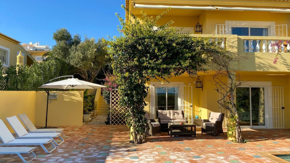Meia Praia Apartment | Luxury Ocean-Front Villa with private pool