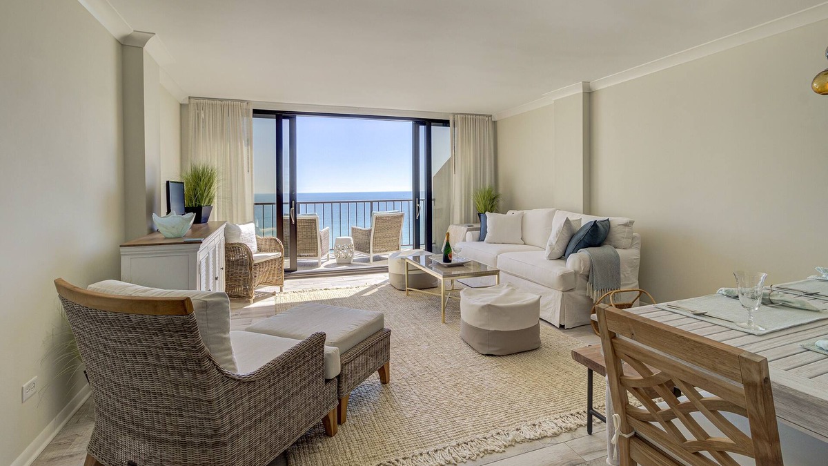 Wrightsville Beach Condo | Luxury Oceanfront Couples Retreat- Station 1 Top Floor, Newly Renovated