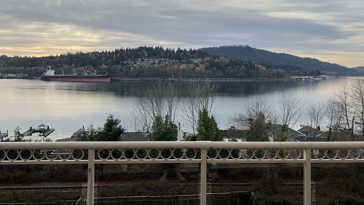 Port Moody House | Luxury Ocean View Retreat