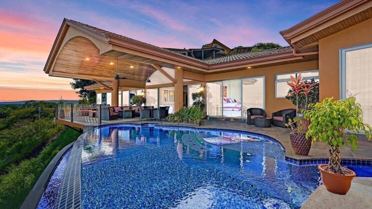 Playa Hermosa Villa | Luxury Oceanview | Gym | Airport Transfer Included