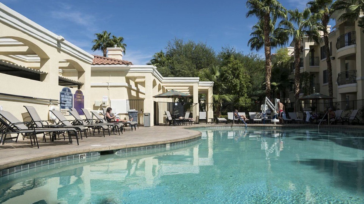 Las Vegas Resort | Luxury one bedroom and one bathroom unit with full amenities