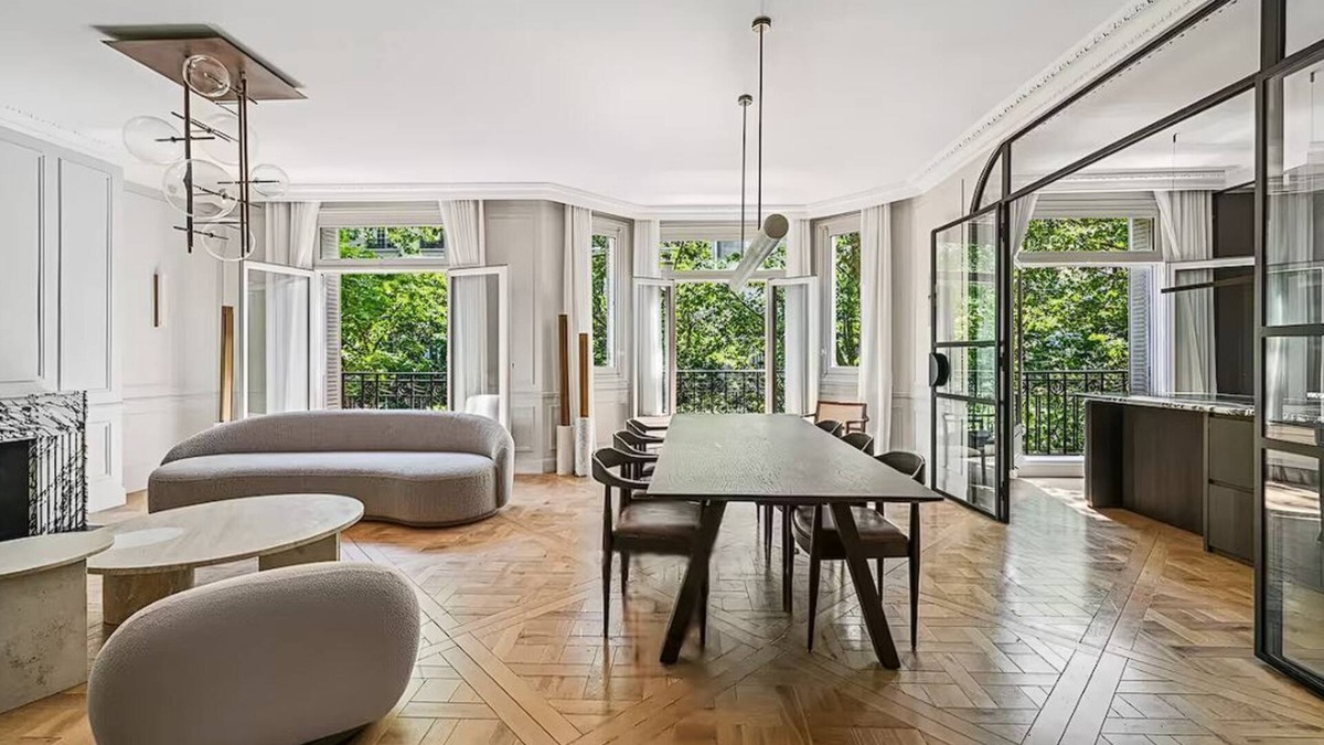 Chaillot Apartment | Luxury Parisian Stay Just Steps from Eiffel Tower