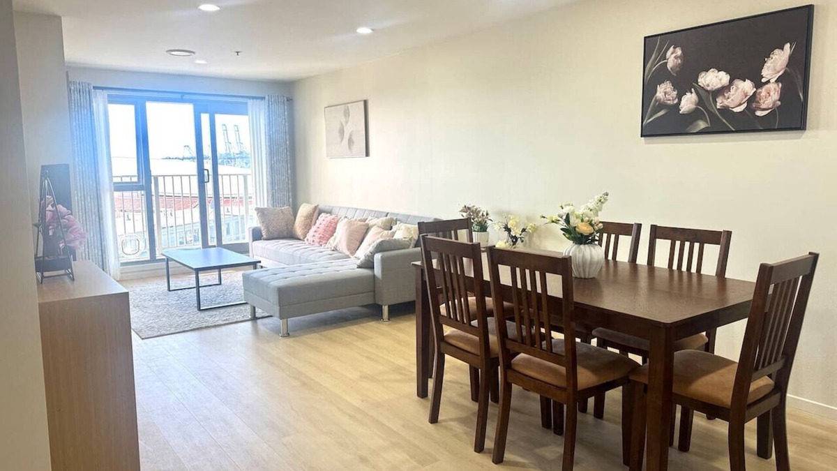 Auckland Central Business District Apartment | Luxury Penthouse-2 carparks-Tennis court