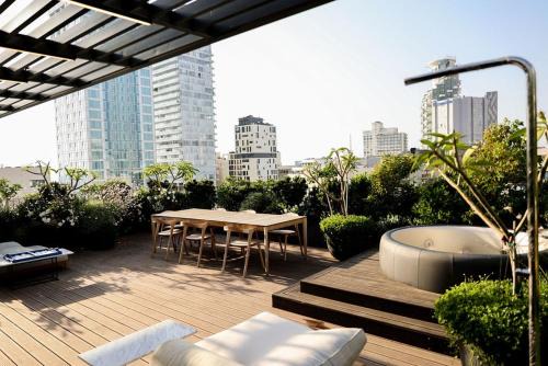 Tel Aviv Apartment | Luxury Penthouse - 4 BDR - Heart of Tel Aviv - 50m from the beach