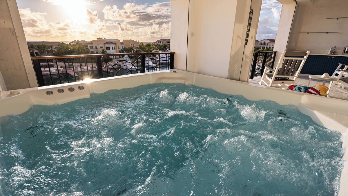 Cap Cana Marina Apartment | Luxury Penthouse For 13 W/Jacuzzi, Beach Access & View To The Marina At Cap Cana