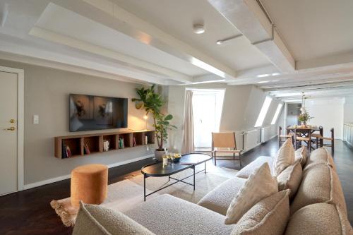 Copenhagen City Centre Apartment | LUXURY Penthouse · Private Balcony · Heart of Copenhagen