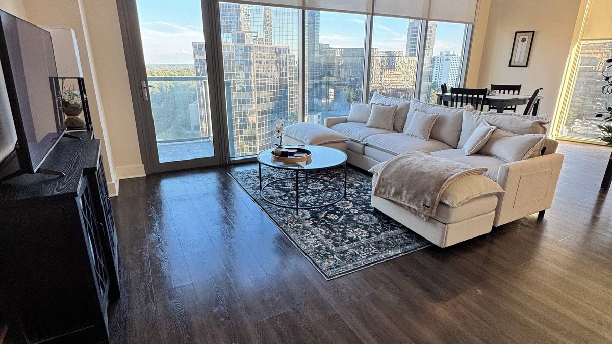 North Buckhead Apartment | Luxury Penthouse - Skyline Views