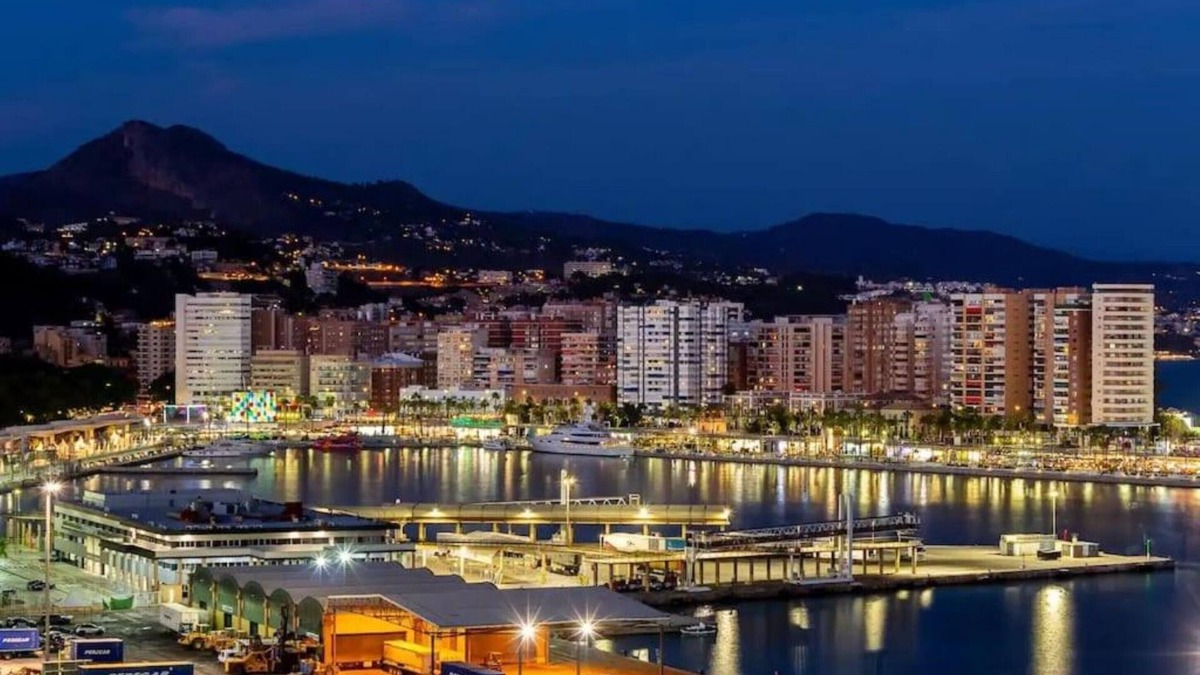 Ensanche Centro Apartment | Luxury Penthouse with sea view in Soho