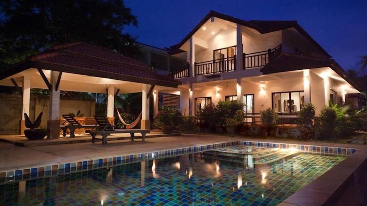 Ko Lanta Villa | Luxury Pool Villa at Long Beach - Large and well furnished