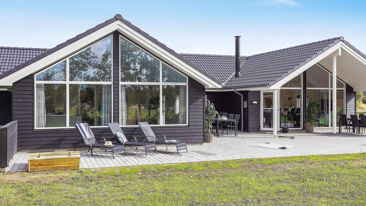 Idestrup House | Luxury Pool Villa in Marielyst - By Traum Ferienwohnungen