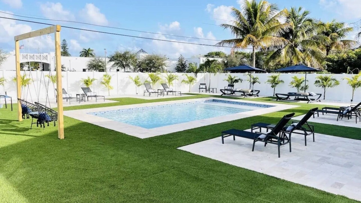 Delray Beach Villa | Luxury Poolside Villas #2 Resort Style backyard