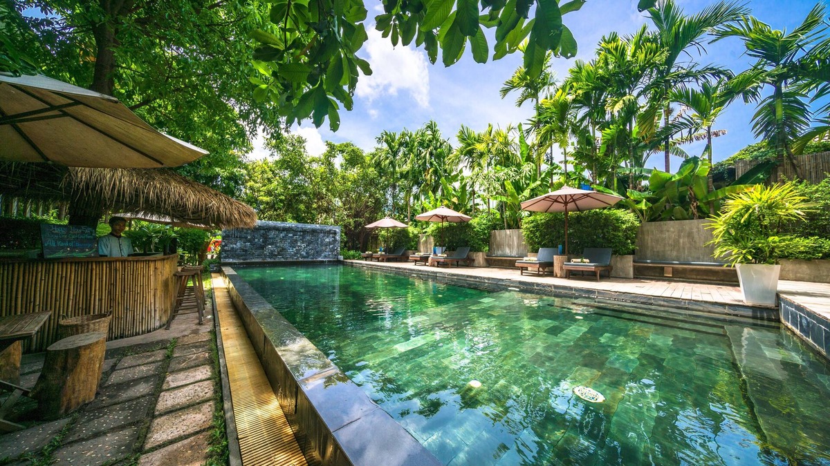 Siem Reap Hotel | Luxury Private Room with Garden View - Free Round Trip Transfer
