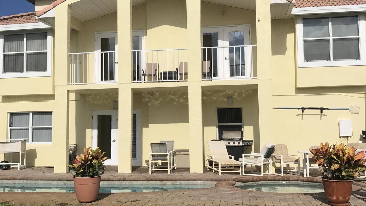Calulantic House | Luxury private 3 story home in Ponce Inlet