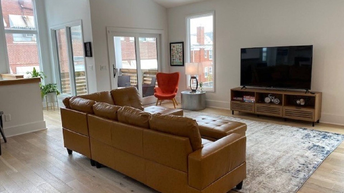 Butchertown Apartment | Luxury private apartment in downtown Louisville with parking.