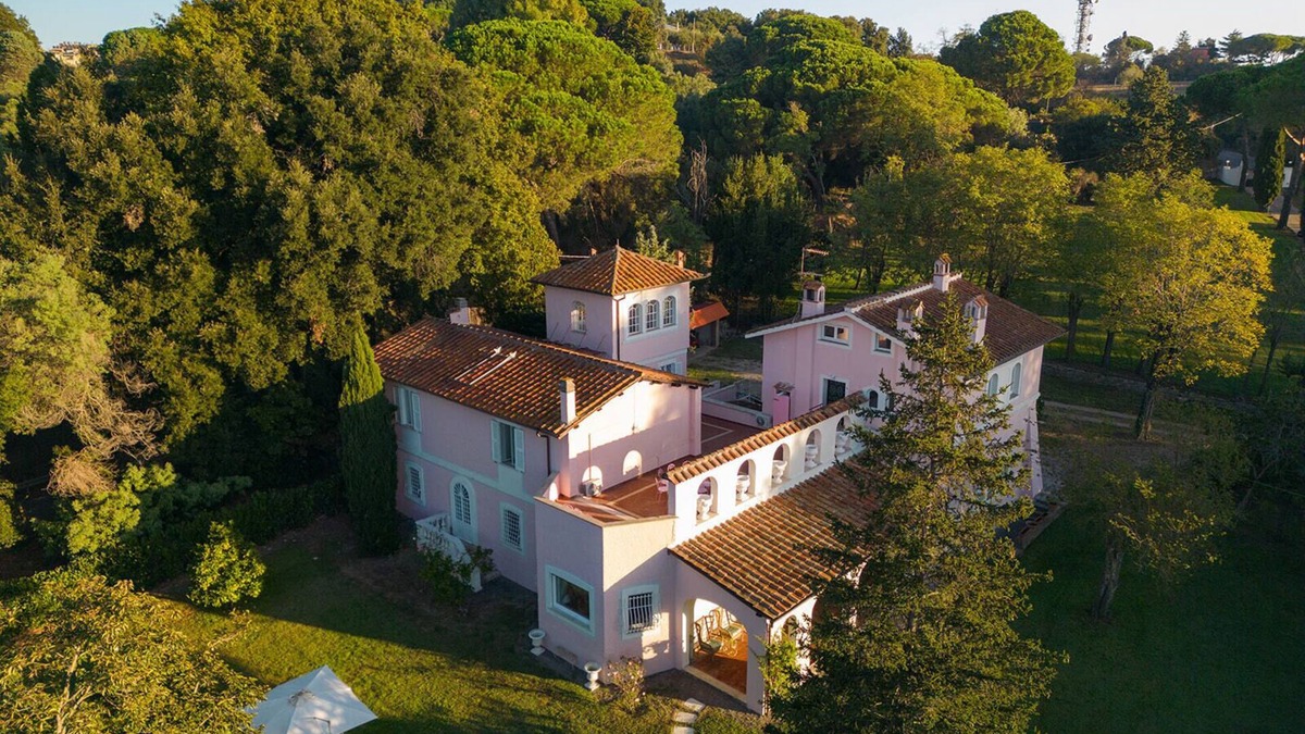 Lake Bracciano Villa | Luxury Private & Luxury Services VILLA TOJI