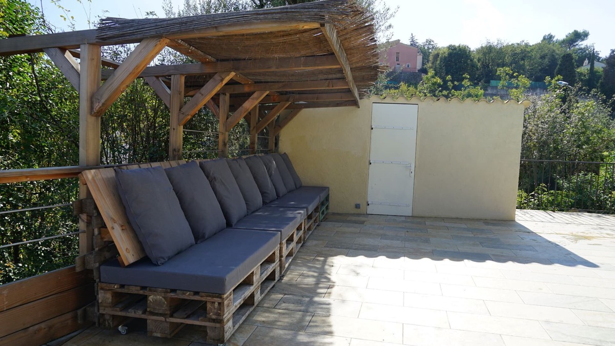 Gattieres House | Luxury Provençal villa ideally located with panoramic view