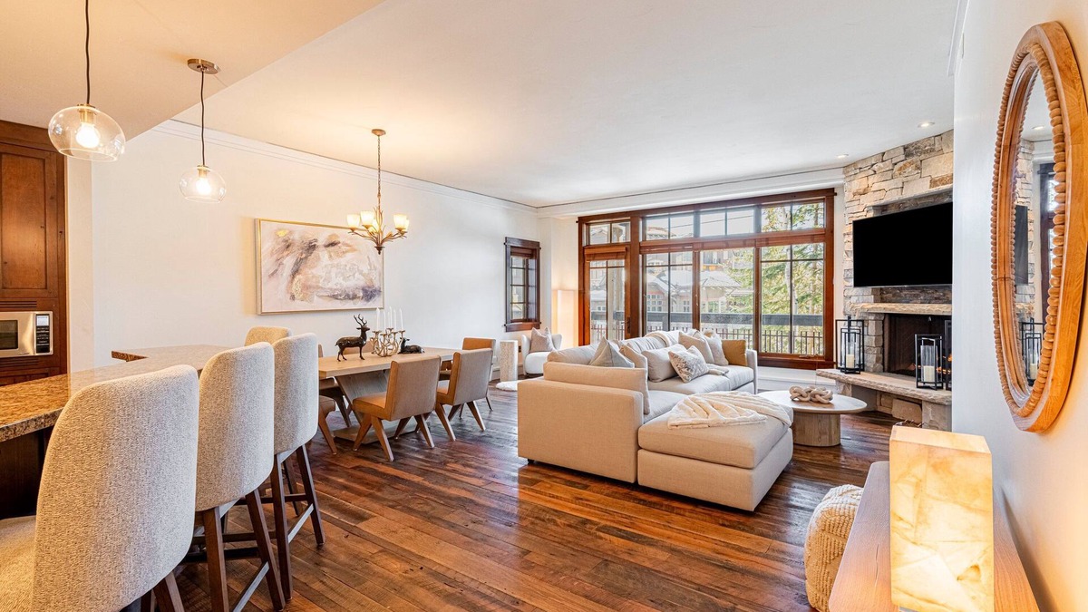 Empire Pass Condo | Luxury Resort Living, Private Hot tub with 2 Master BD