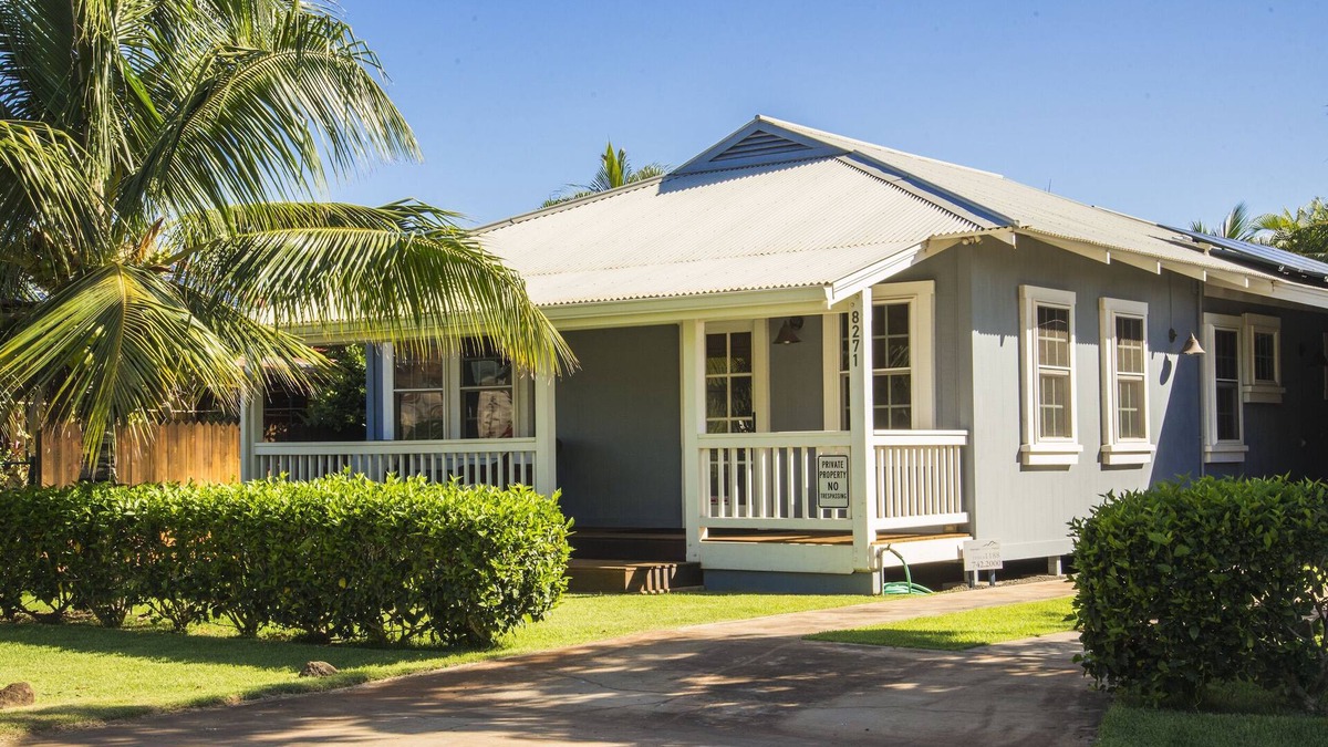 Kekaha House | Luxury Restored Historical Home.A/C.HOT TUB.Walk to BEACH - TVNCU #1188