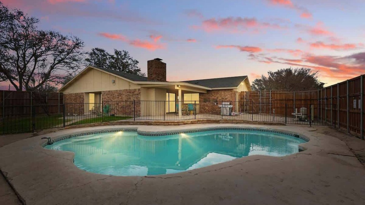 Northeast Carrollton House | Luxury Retreat in Carrollton - Pool, Patio & More
