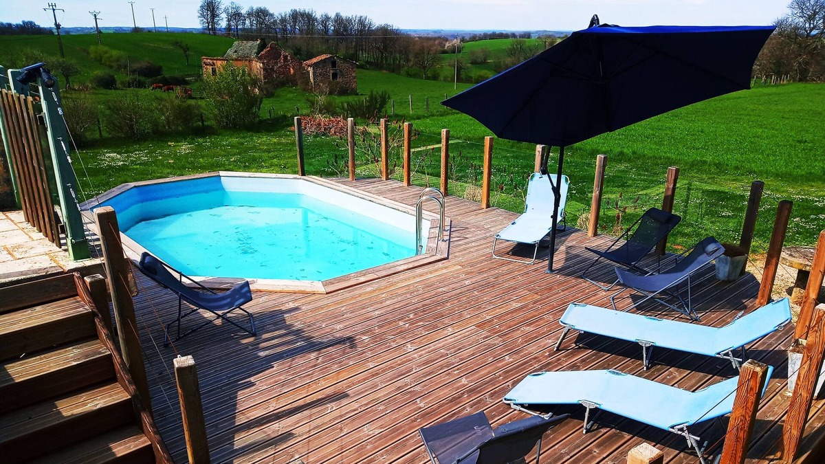 Villeneuve d'Aveyron House | Luxury retreat, old tobacco barn, 5 + 2 bedrooms / 12 people