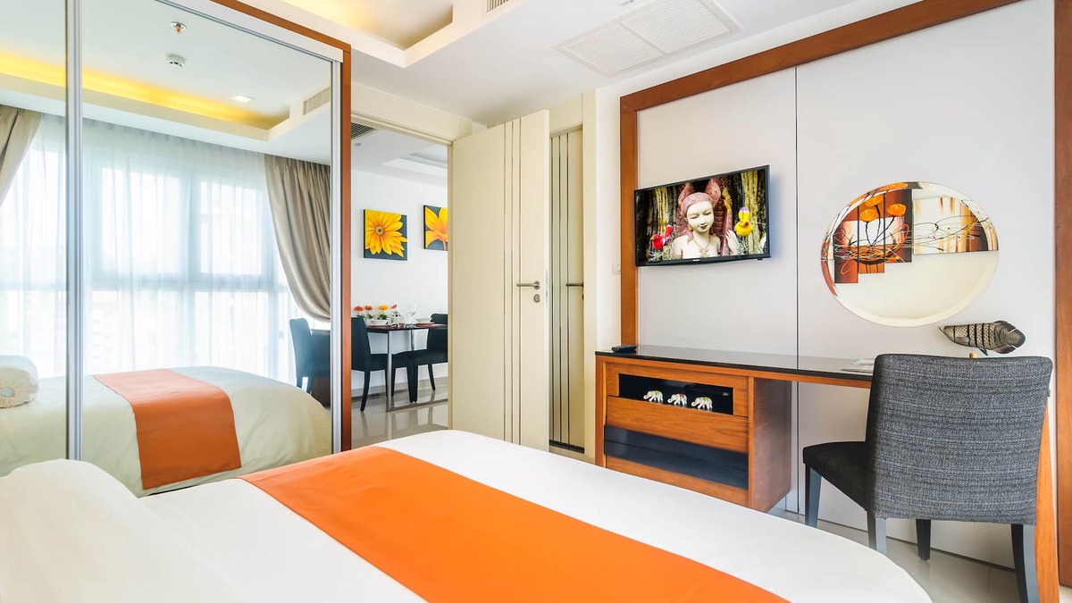Pratumnak Hill Apartment | Luxury room apartment