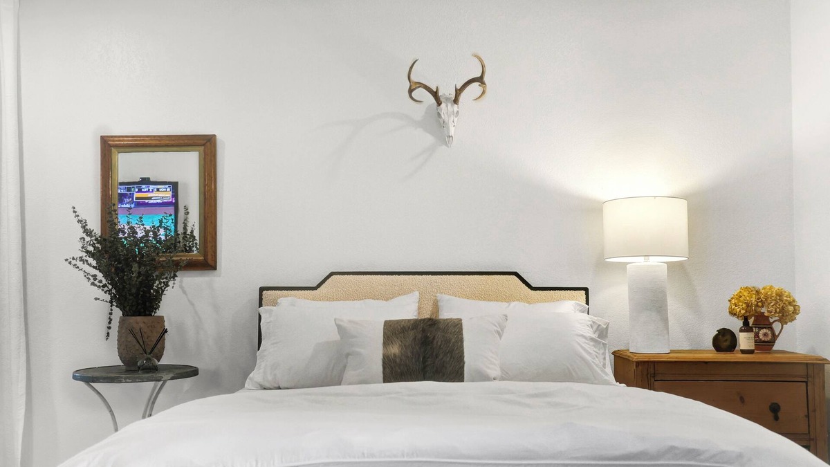 Round Top Other | Luxury Round Top Guesthouse 6m to Town Square