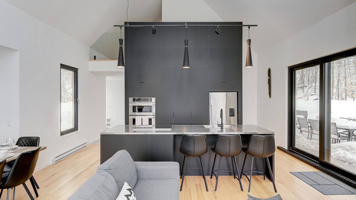 Lac Superieur Village Apartment | Luxury Scandinave 4BDR/Jacuzzi