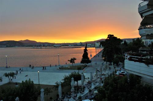 Volos City Centre Apartment | Luxury Sea View