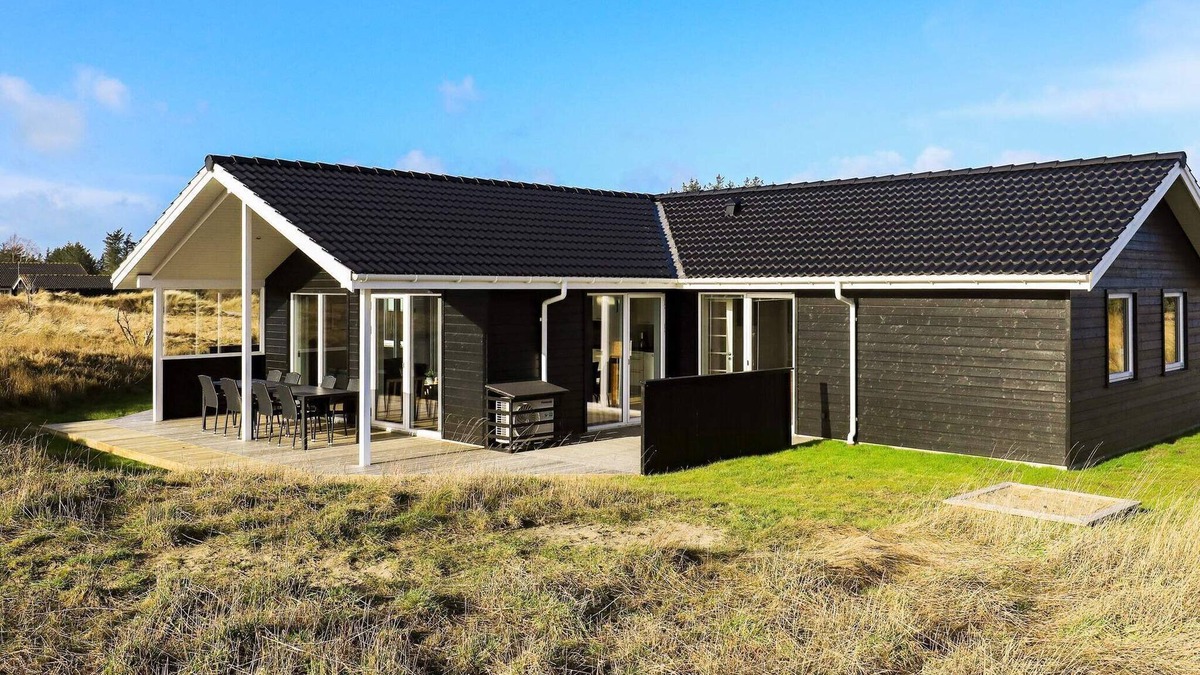 Hirtshals House | Luxury Seaside Retreat in Tornby-By Traum