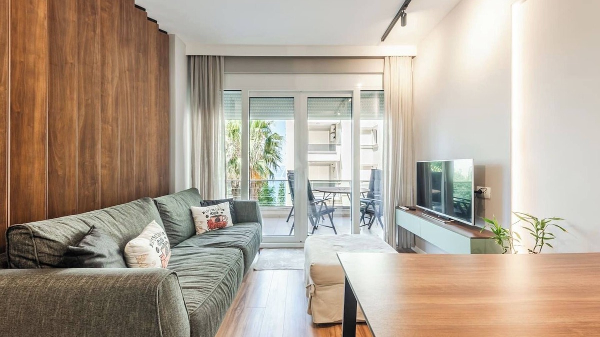 Vlore Apartment | Luxury Seaview Apartment with Free Parking