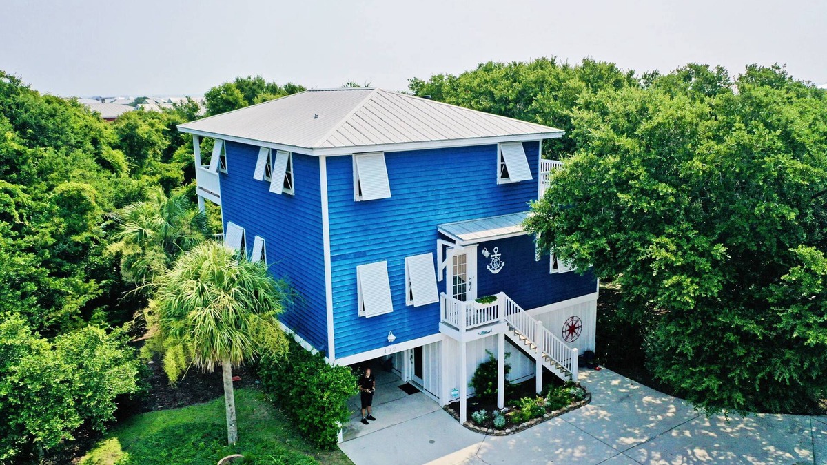 Kure Beach House | Luxury SeaWatch Home w/2 King Suites, 2 Decks, Pool, Tennis, Beach Access & Dog Friendly
