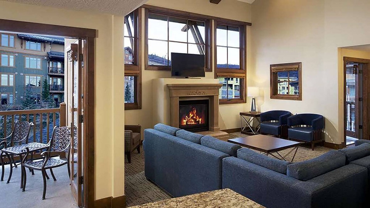 The Timbers Resort | LUXURY SKI-IN/OUT SUNRISE LODGE RETREAT+AMENITIES, 3BR