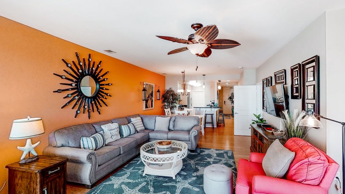 Sandbridge Condo | Luxury south-side condo with great views of the Atlantic/Back Bay, pools, & gym