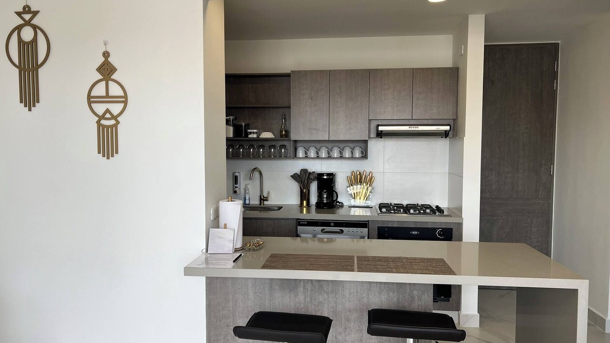 Riomar Apartment | Luxury Spacious 3-bedroom apartment with WiFi, AC in vibrant Barranquilla