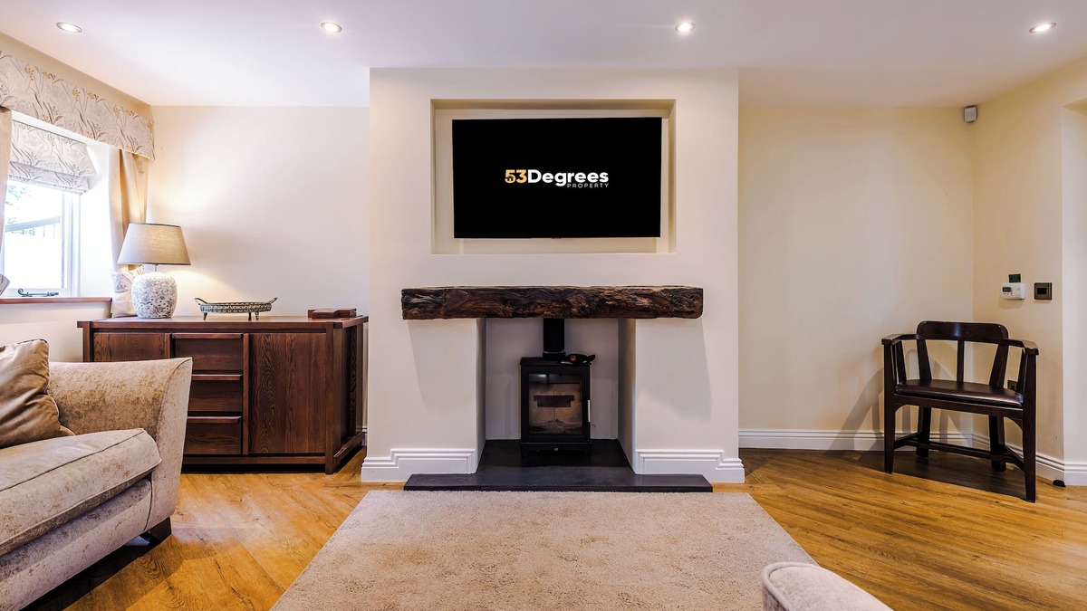 Tarporley House | Luxury Stables in Beeston | 53 Degrees Property | Countryside - Sleeps 6