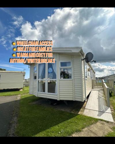 Rhyl Resort | Luxury static caravan, 6 berth, Marine Holiday Park, Rhyl, Wales