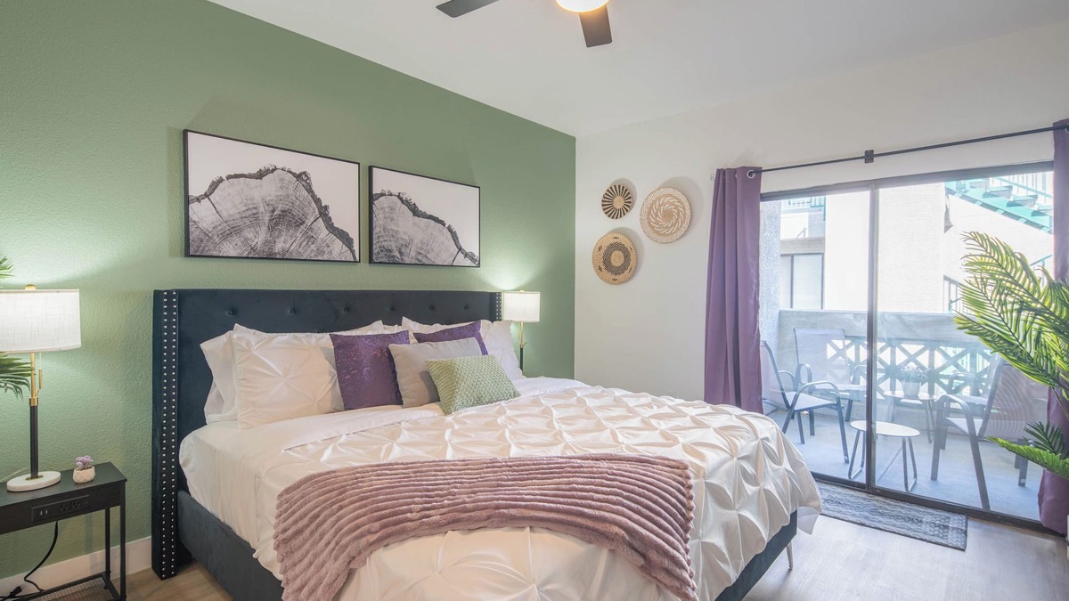 Kierland Condo | Luxury Stay | Kierland Views | Walk to Shops