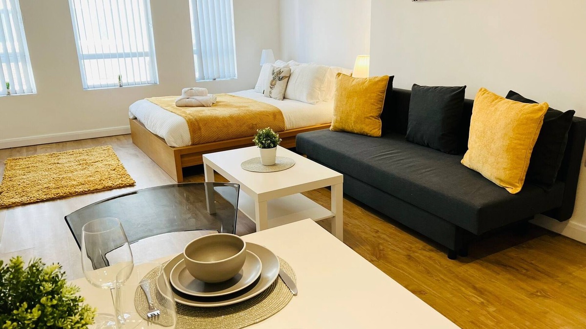 Luton Apartment | Luxury Studio apartment in Luton Centre