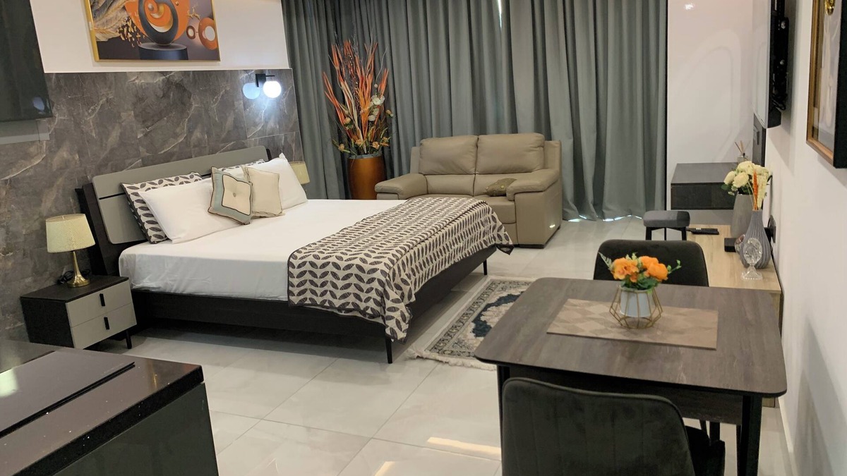 Accra Apartment | Luxury Studio Apartment near Airport