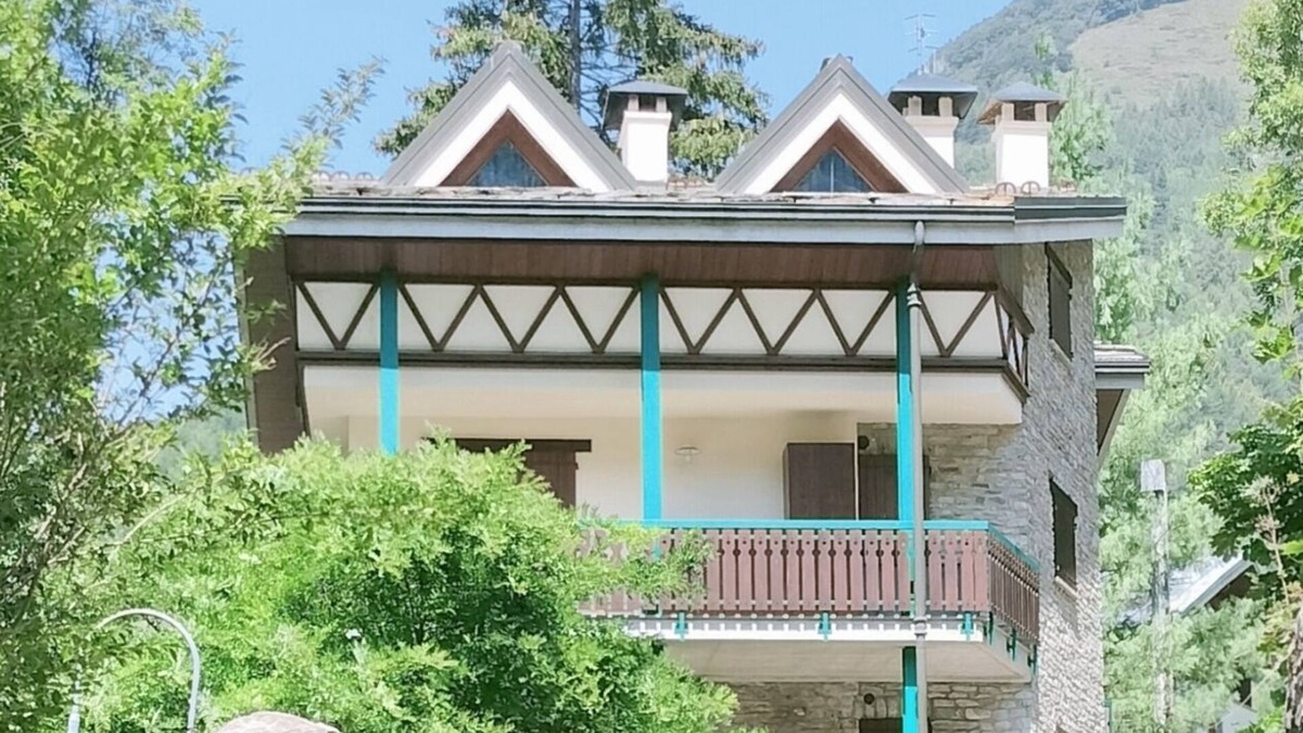 Limone Piemonte Apartment | Luxury studio apartment in villa. 50 MT from cable car departure. Unique position