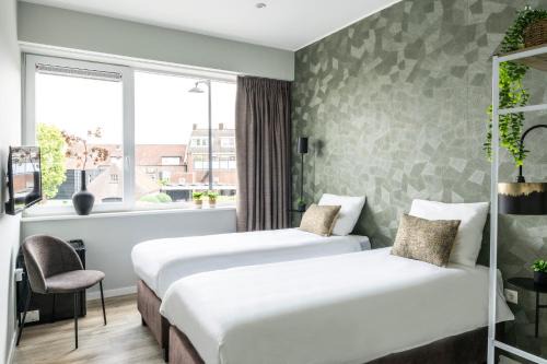 Raamsdonksveer Apartment | Luxury Suite W Wifi & Private Bath