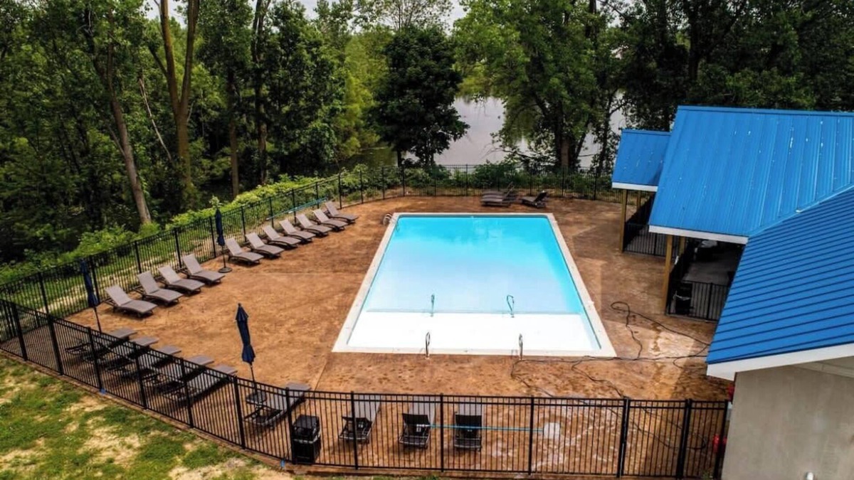 Grandville Apartment | Luxury suite with parking at The Grand Castle
