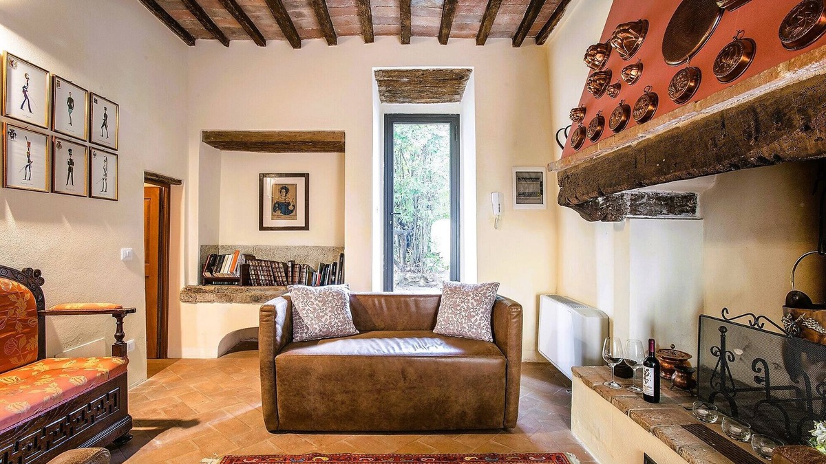 Certaldo Apartment | Luxury, Sustainability and Eco Pool in Tower Apt.