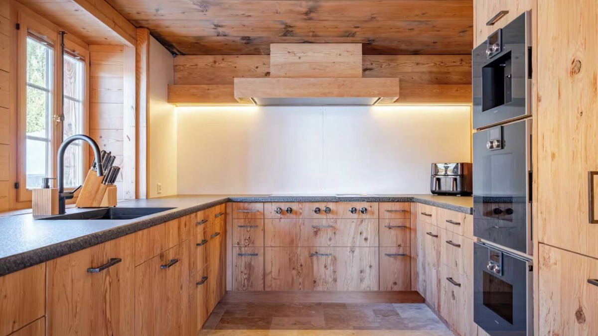 Zweisimmen Nr Gstaad House | Luxury Swiss Heidi Mountain Chalet near to Gstaad