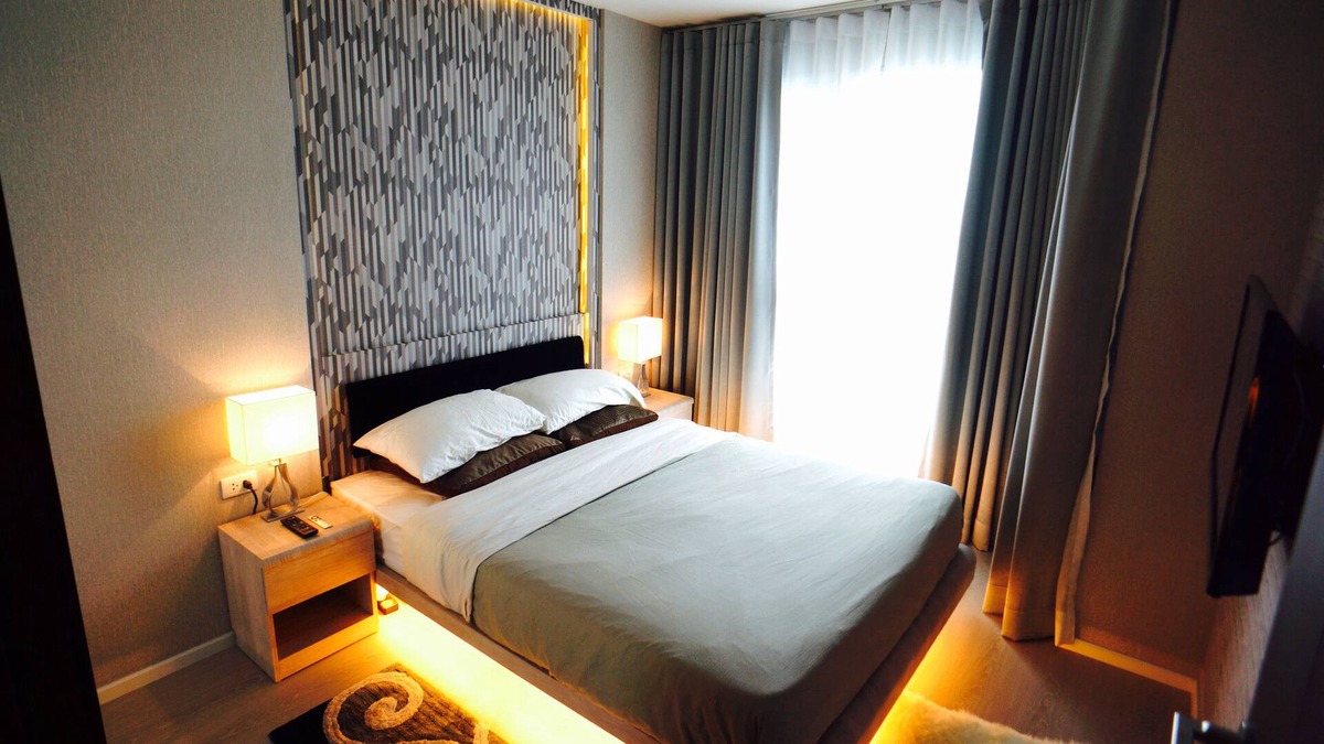 Thung Maha Mek Apartment | Luxury Apartment near Downtown (Pick-up Service)