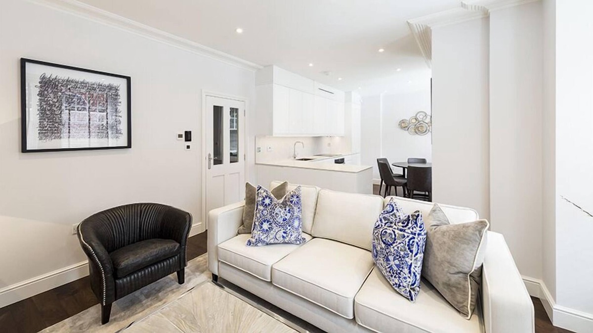 Ravenscourt Park Apartment | Luxury Three Bedroom - Flat 132 (Lower Ground Floor)
