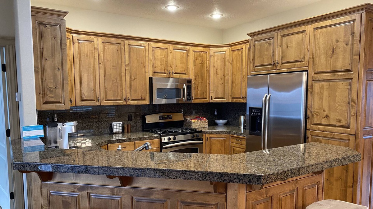 Southeast Boise House | Luxury townhome - minutes from downtown and airport!